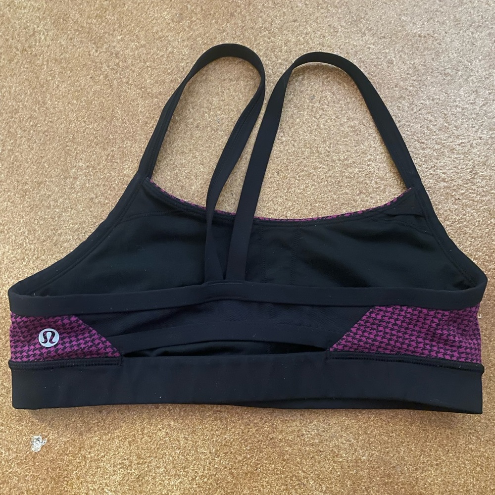 Lululemon size 8 sports bra